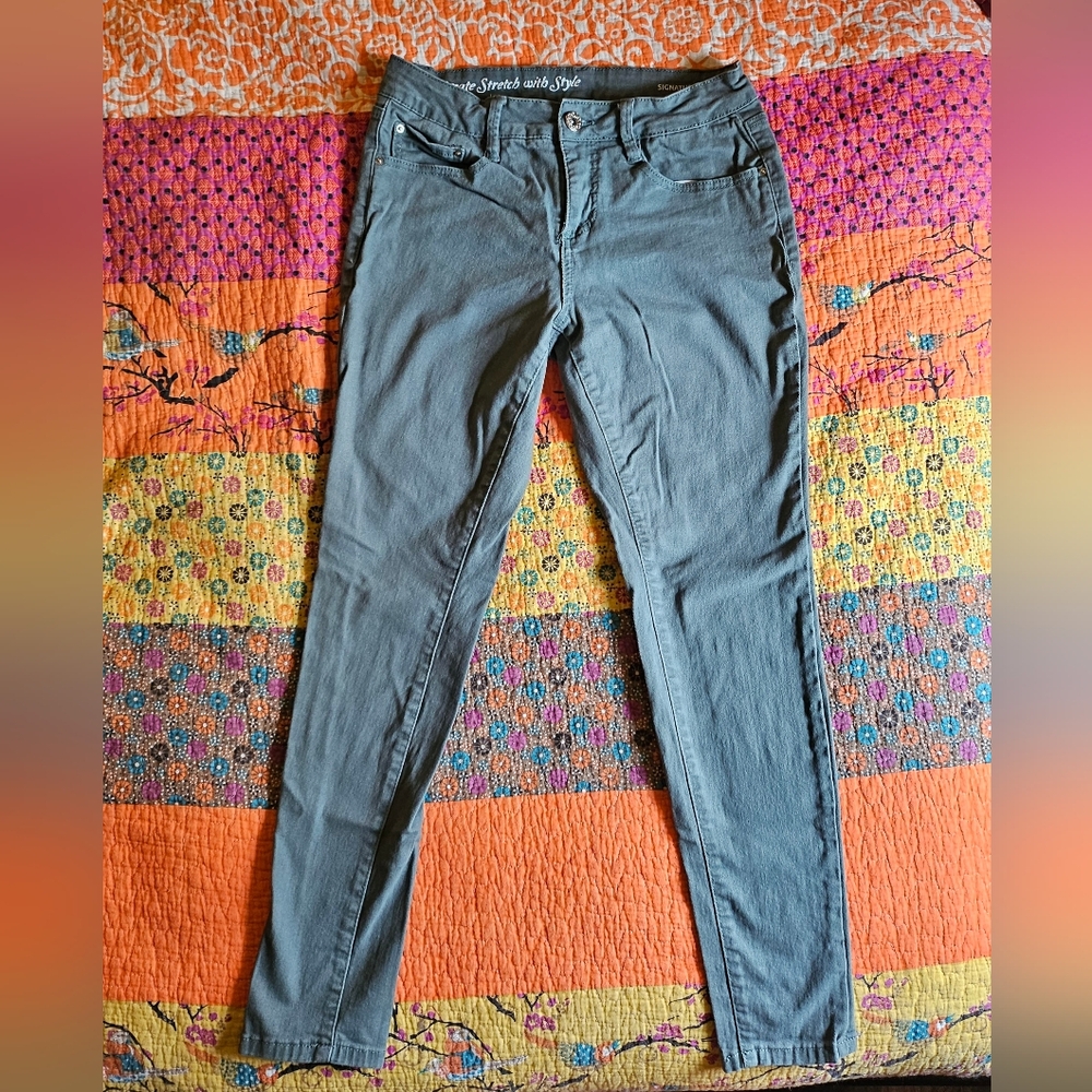 Signature Studio Green Skinny Jeans 8